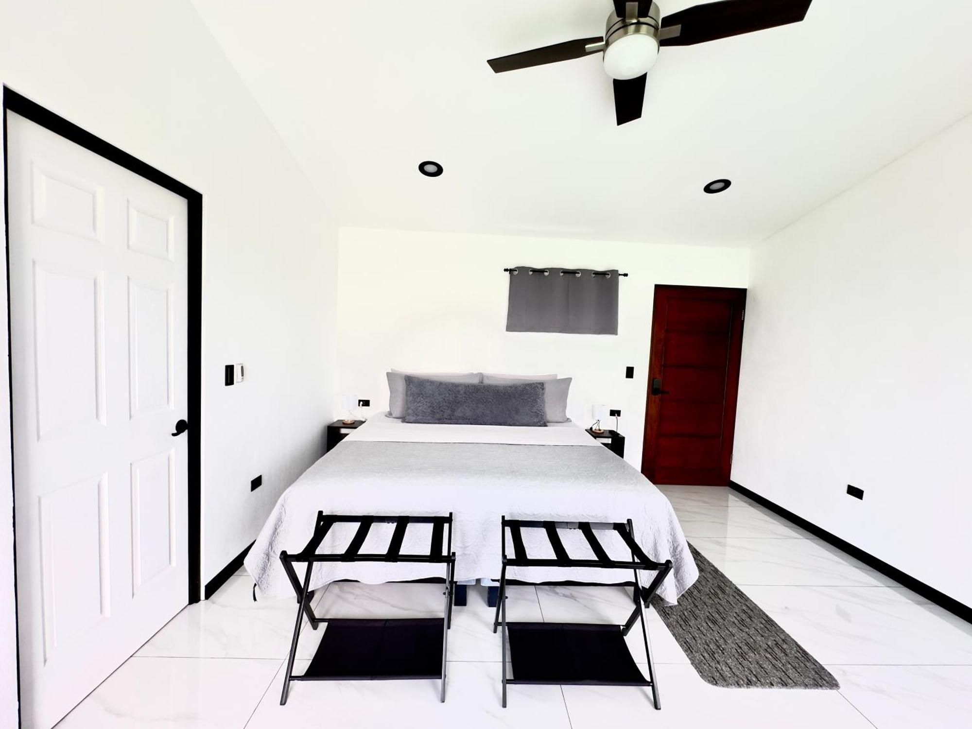 Black & White Apartments Monteverde Екстер'єр фото